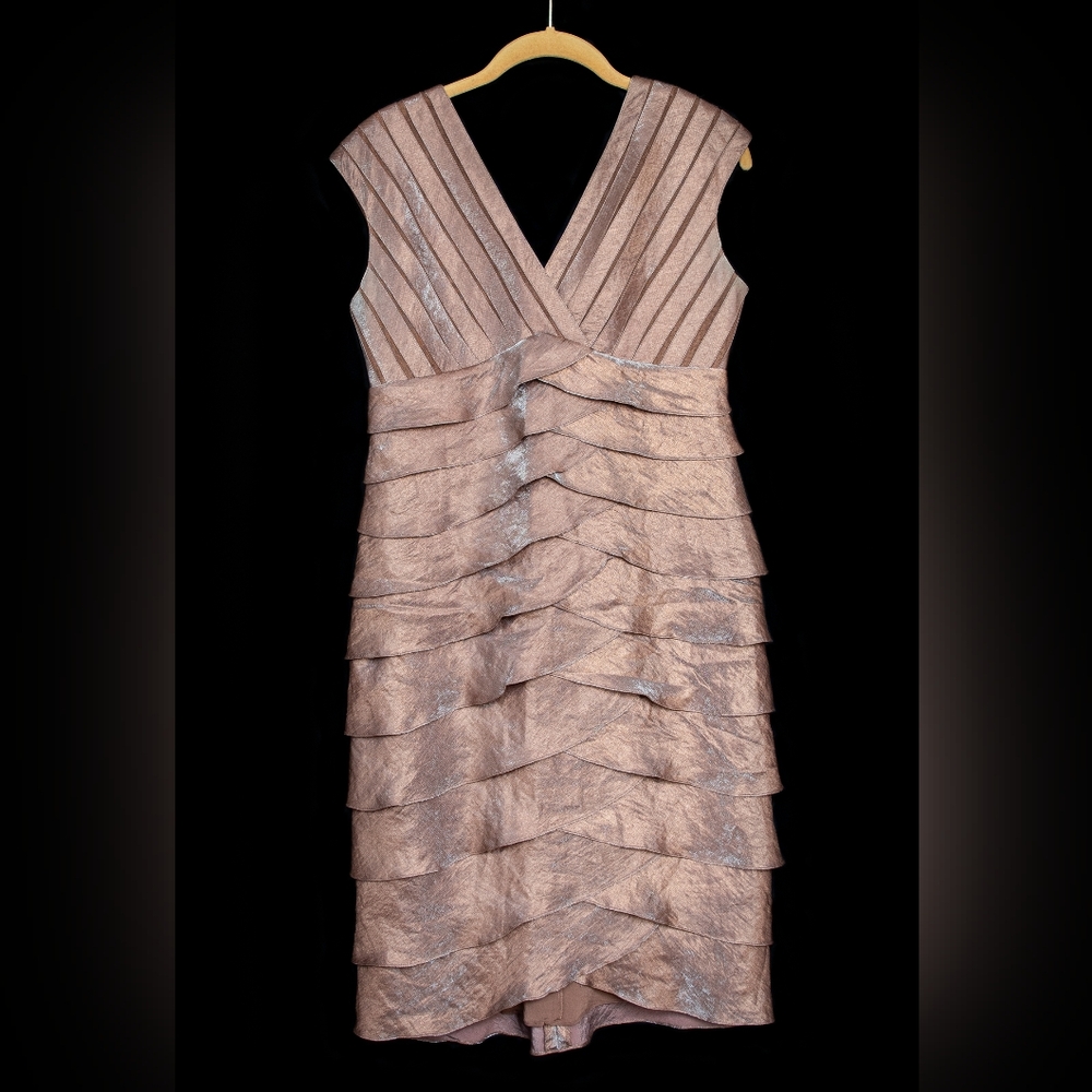 Adrianna Papell Metallic Blush Bronze Tiered Cocktail Dress 8